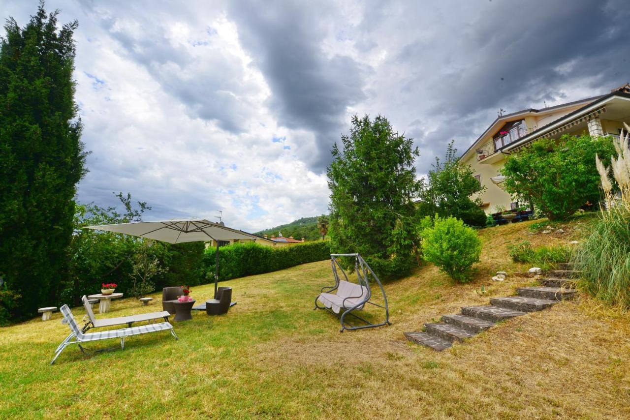 Bed And Breakfast Due Leoni Torri Del Benaco Dış mekan fotoğraf