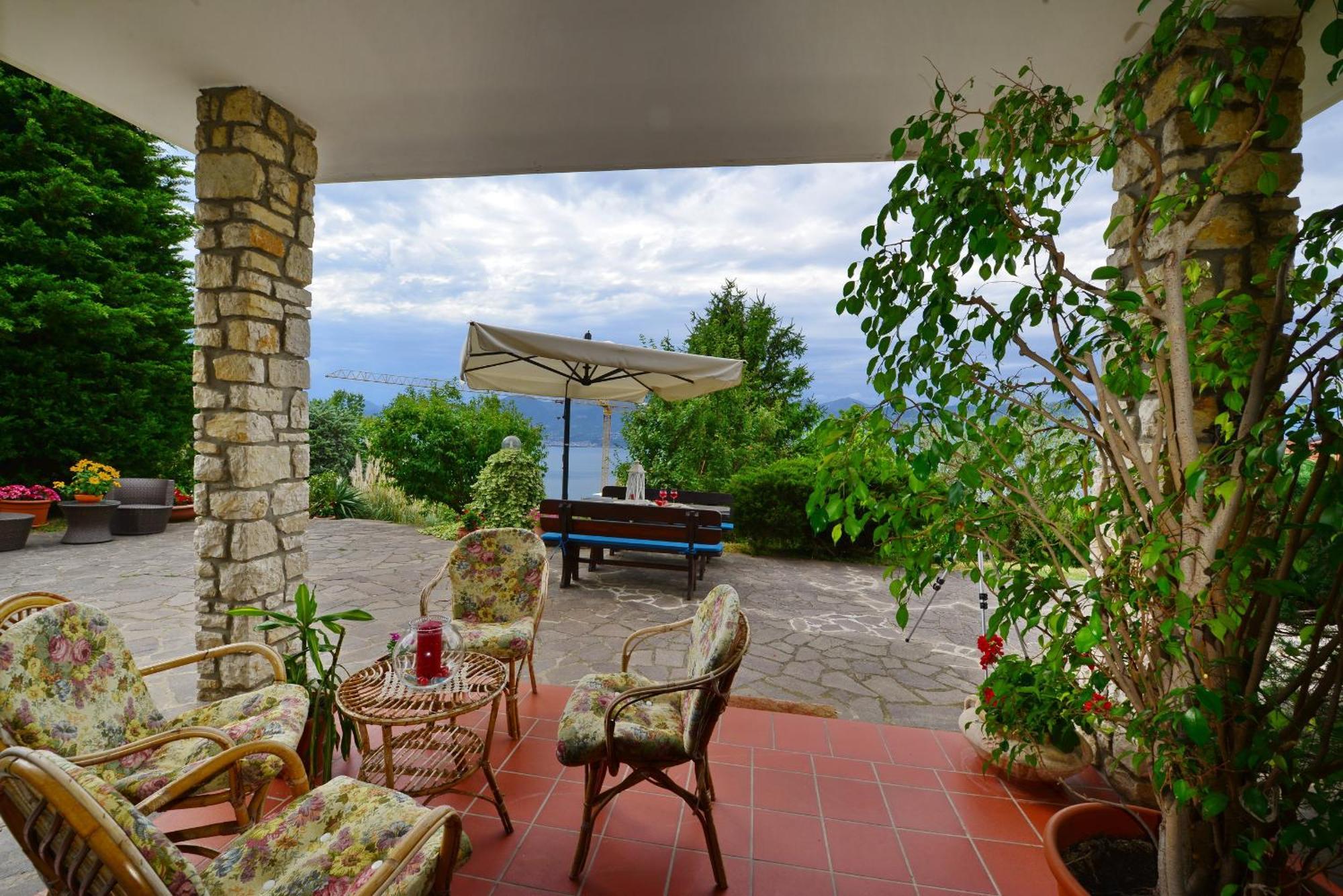 Bed And Breakfast Due Leoni Torri Del Benaco Dış mekan fotoğraf